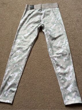 Adidas AeroReady Training Leggings – Like New with Original Tags